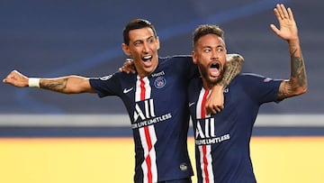 Lisbon (Portugal), 18/08/2020.- Angel di Maria (L) of PSG celebrates with teammate Neymar (R) after scoring the 2-0 lead during the UEFA Champions League semi final match between RB Leipzig and Paris Saint-Germain in Lisbon, Portugal, 18 August 2020. (Lig