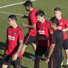El Atleti esperó casi una hora a Saúl y Koke para entrenarse