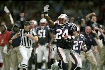 En el Super Bowl XXXVI limitar a Rams a 427 yardas totales y consiguieron dos intercepciones y un fumble recuperado.