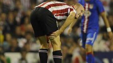 <b>NI UN ASALTO. </b>Toquero tuvo que abandonar el campo antes de cumplirse la primera mitad del partido del sábado contra el Atlético.