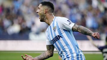 Tete Morente, celebrando su gol al Racing, su único como malaguista hasta ahora.