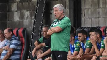 El ex DT de Colo Colo que dirigió apenas un partido en Argentina