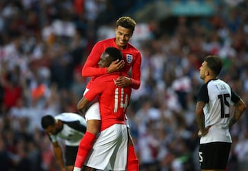 Así gritó su gol Danny Welbeck, el segundo de la noche ante Costa Rica. 