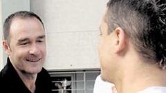 Víctor espera todavía de dos a cuatro fichajes