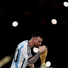 FIFA to study unifying men’s and women’s World Cup trophies