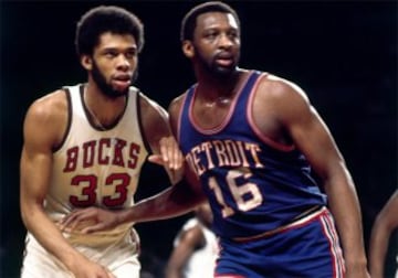 16: BOB LANIER. Su 16 está retirado tanto por Milwaukee Bucks como por Detroit Pistons. Miembro del Hall of Fame y ocho veces all star.