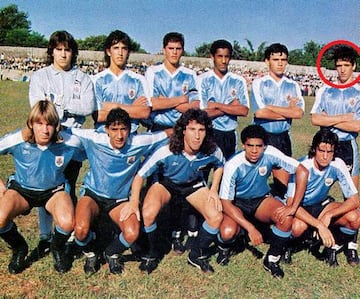 El actual adiestrador de Everton jugó el Mundial Sub 17 de 1991 por Uruguay y tras salir de River pasó por Valldolid y Albacete.