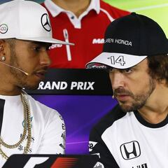 Guiño de Hamilton a Alonso: "Mercedes necesita experiencia"