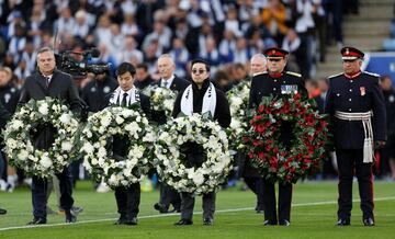 Así fue el emotivo homenaje al dueño del Leicester en el King Power Stadium