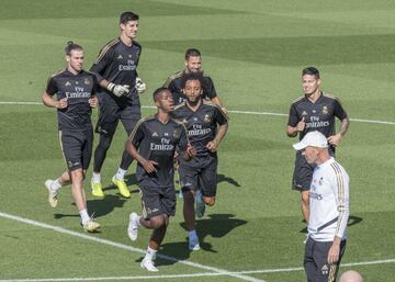 El último entrenamiento del Madrid y del Atleti antes del
Derbi