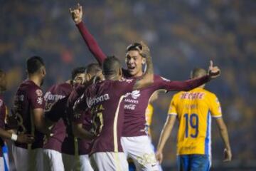 Álvarez festeja su gol.