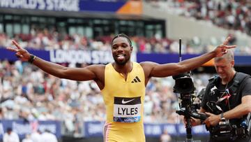 London (United Kingdom), 20/07/2024.- US sprinter Noah Lyle celebrates winning the Mens 100m competition at the London Athletics Meet 2024 at the Olympic Park in London, Britain, 20 July 2024. (100 metros, Reino Unido, Londres) EFE/EPA/ANDY RAIN