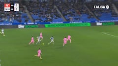 ¡Qué golazo! Con uno menos, el Celta apretando y Oyarzabal coge el balón en su campo hace esto