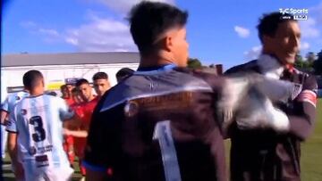 Fue campeón en Chile, jugaba la final por el Ascenso en Argentina y casi provoca una pelea por este saludo