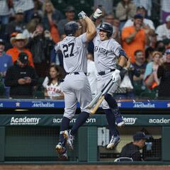 Yankees aplastan a los Astros en el 2do de la Serie, Giancarlo Stanton conecta su primer home run
