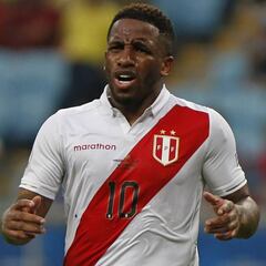 "Hemos mantenido contactos con el entorno de Farfán"