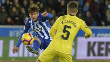 Ibai dispara ante C&aacute;seres (Villarreal) el domingo.