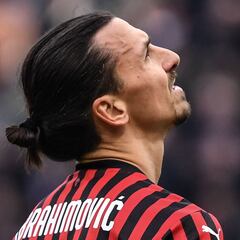 El Milán cae en San Siro ante el Genoa