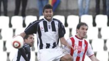 <b>MALA RACHA. </b>El Badajoz no consigue enderezar el rumbo.