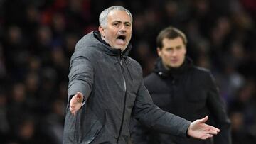Mourinho: “Yo nunca habría vendido a Di María y Chicharito"