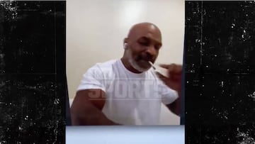 Tyson firma el contrato de su combate fumando marihuana