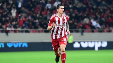 James Rodríguez celebrando su gol con Olympiacos ante Asteras Tripolis por la Superliga Griega.