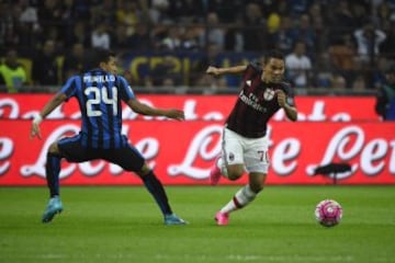 En el primer Inter-Milan oficial de la temporada se habla colombiano.