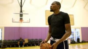 Kevin Durant, en una imagen del documenta 'The Offseason'.