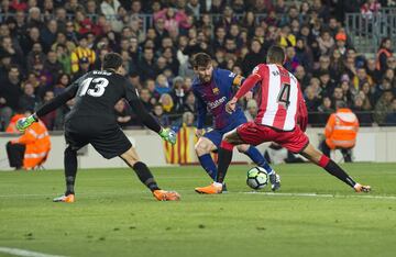 2-1. Leo Messi marc¨® el segundo gol.