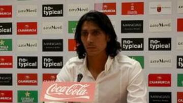 <b>NUEVA CARA, MISMO PROCESO. </b>Sergio Fernández sufre el mismo mal que los anteriores directores deportivos: incapacidad de maniobra.