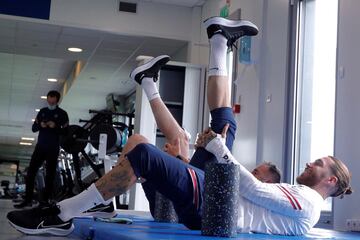 Primer entrenamiento del jugador nacido en Camas con el club parisino. 