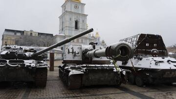 KYIV, UKRAINE - NOVEMBER 17: Displayed military vehicles covered with snow are seen near the road after the first snow hits the capital city Kyiv on November 17, 2022 as Russia-Ukraine war continues in Ukraine. (Photo by Stanislav Strilets/Anadolu Agency via Getty Images)