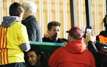 Simeone, en la grada durante el Sant Andreu-Atlético del pasado 30 de octubre