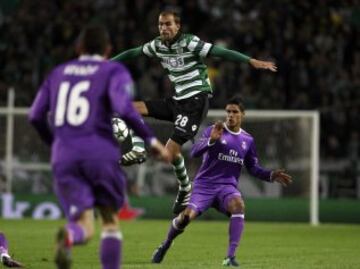 Bas Dost y Varane.