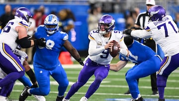 Nov 2, 2025; Detroit, Michigan, USA; Minnesota Vikings quarterback J.J. McCarthy (9) runs out of the pocket during the first quarter against the Minnesota Vikings at Ford Field. Mandatory Credit: Lon Horwedel-Imagn Images