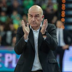 El Bilbao se asegura en cuatro días una final europea y casi la permanencia