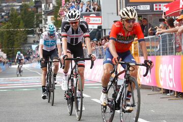 Max Schachmann gana en la subida a Prato Nevoso