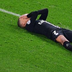 Real Madrid to enter talks with PSG’s Kylian Mbappé: what deadline will the France star have to stick to?