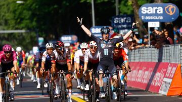 Fernando Gaviria, segundo en la etapa 11 del Giro de Italia