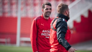 V¨ªctor S¨¢nchez: "Ojal¨¢ el a?o que viene estemos en Primera"
