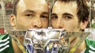 <b>CAMPEONES.</b> El Inter Movistar logró en Granada su séptima corona de Campeón de la Copa de España de Fútbol Sala al imponerse a ElPozo Murcia por 3-5 en un partido vibrante que no se resolvió hasta los últimos segundos.