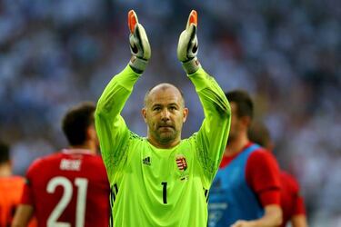 Suits you: Hungary keeper Kiraly set to break age barrier