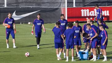 23 /07/18
ATLETICO DE MADRID Entrenamiento
Porteros ANTONIO ADAN - JAN OBLAK - SAN ROMAN - GRUPO PRETEMPORADA