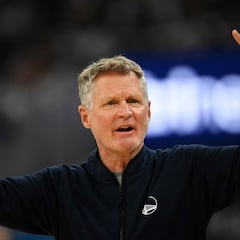 Steve Kerr defiende a Harvard de Donald Trump