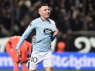 Celta Vigo's Spanish forward #10 Iago Aspas celebrates after scoring his team's first goal during the UEFA Europa League - knockout round play-off first leg - football match between PAOK FC and RC Celta de Vigo at the Toumba stadium in Thessaloniki on February 19, 2026. (Photo by Sakis Mitrolidis / AFP)