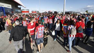 Ambiente en los alrededores del Wanda Metropolitano. Hoy habrá fiesta antes y después del Atlético-Barcelona.