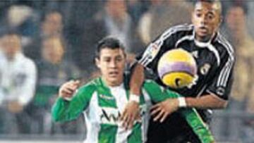 Robinho no anda fino.