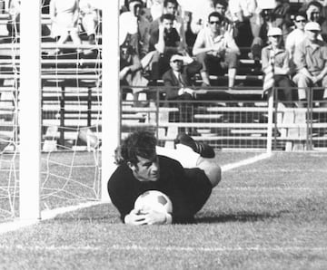 Pesudo, 188 partidos con el Valencia. 