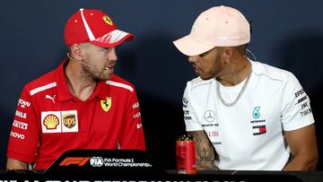 Sebastian Vettel y Lewis Hamilton en la rueda de prensa de M&oacute;naco.
