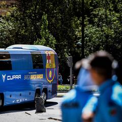 La plantilla del Barcelona llega a Lisboa